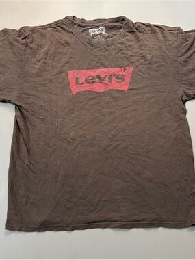 Levi’s Brown Red Logo Graphic Tee XL Distressed Faded